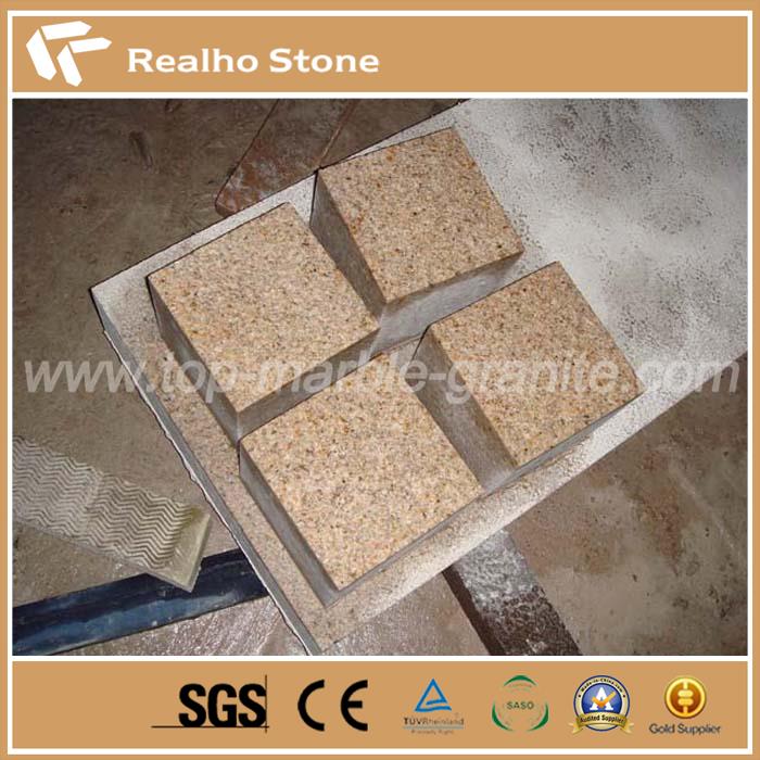 G682 dzeltenais granīts Cobblestone.jpg G682 Yellow Granite Cobblestone.jpg